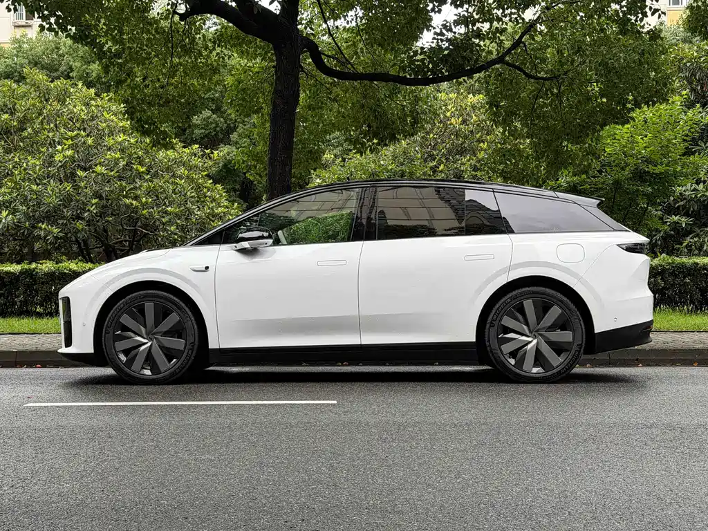 Li Auto i6 — фотографии объявления, Фото 20