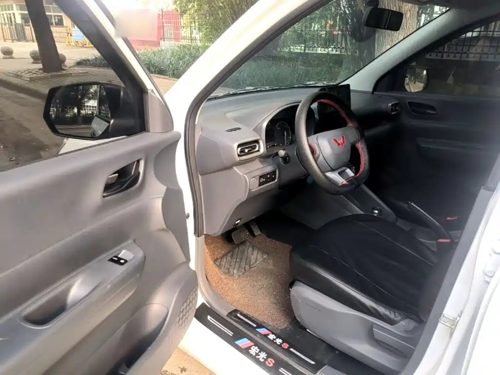 Wuling Hongguang EV — миниатюра 16