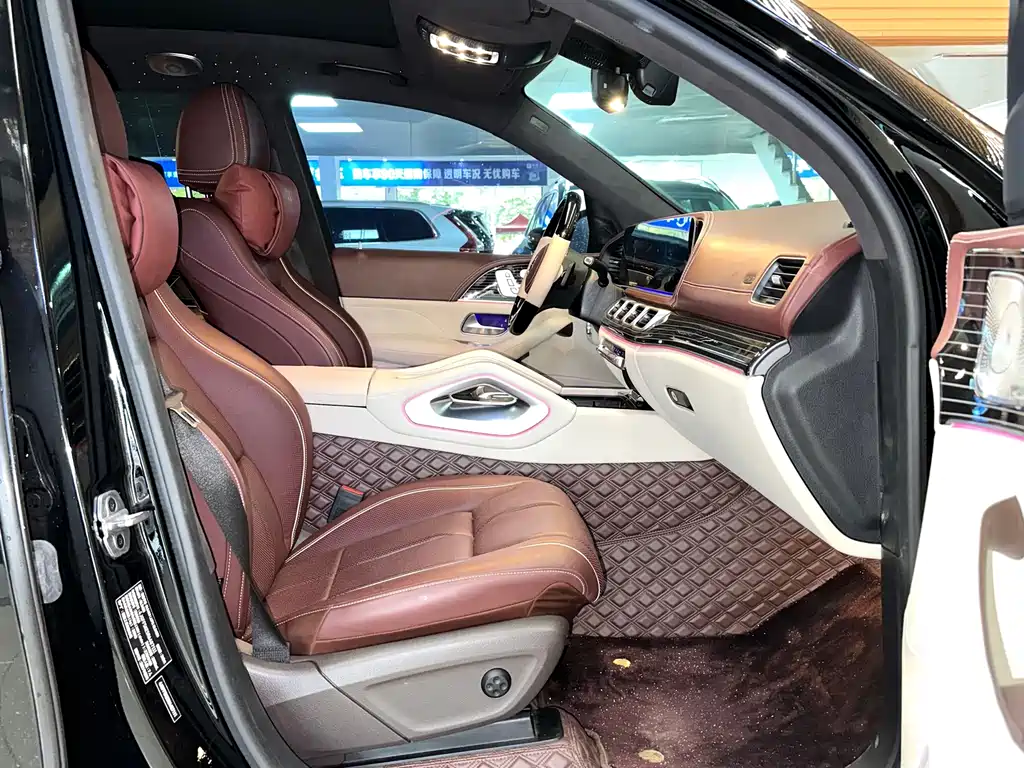 Mercedes-Benz GLS — миниатюра 10