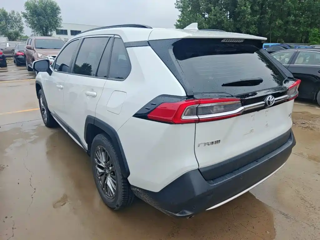 Toyota Wildlander 2023 2.0L CVT Luxury PLUS