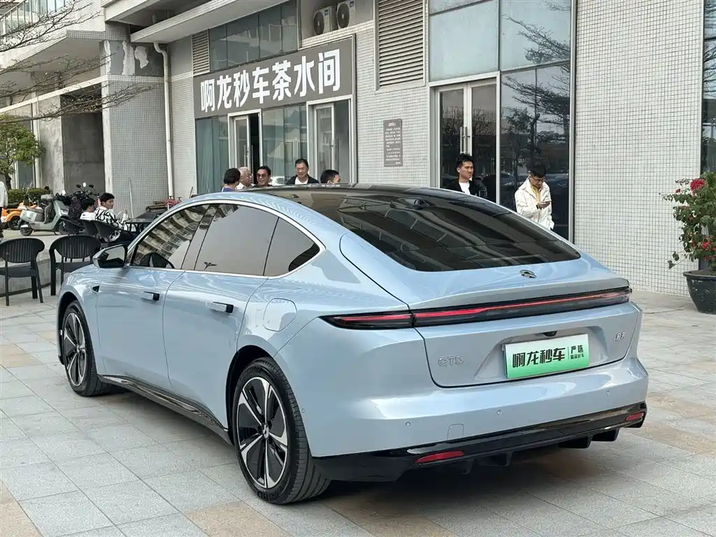 NIO NIO ET5