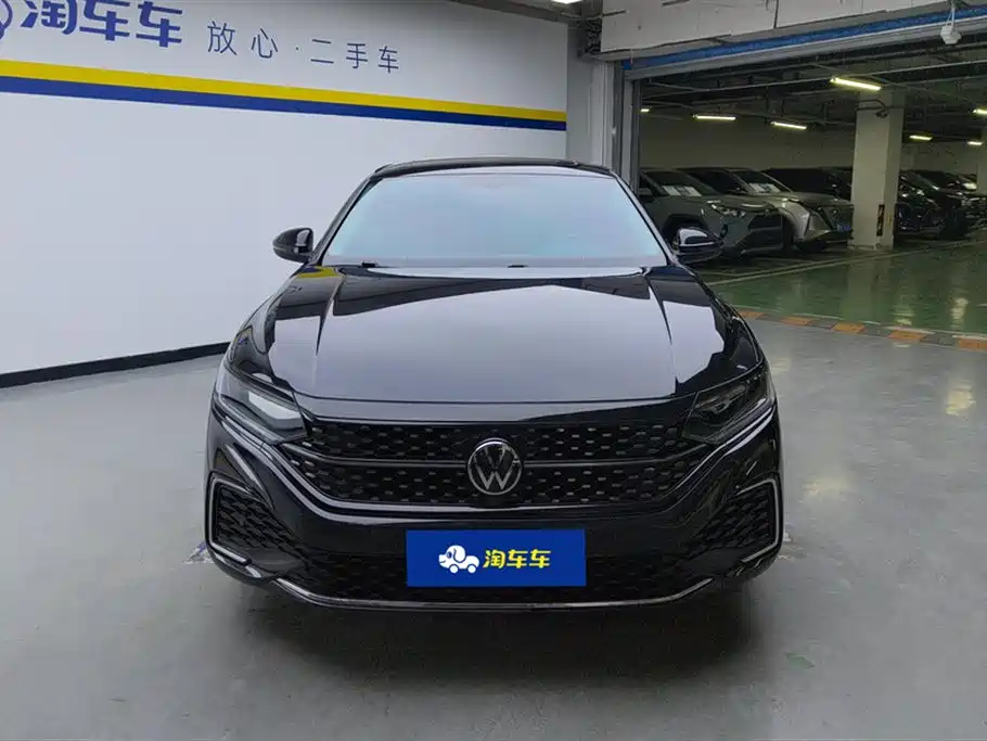 Volkswagen Passat 2023 330TSI Elite