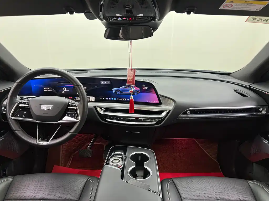 Cadillac Lyriq — миниатюра 20