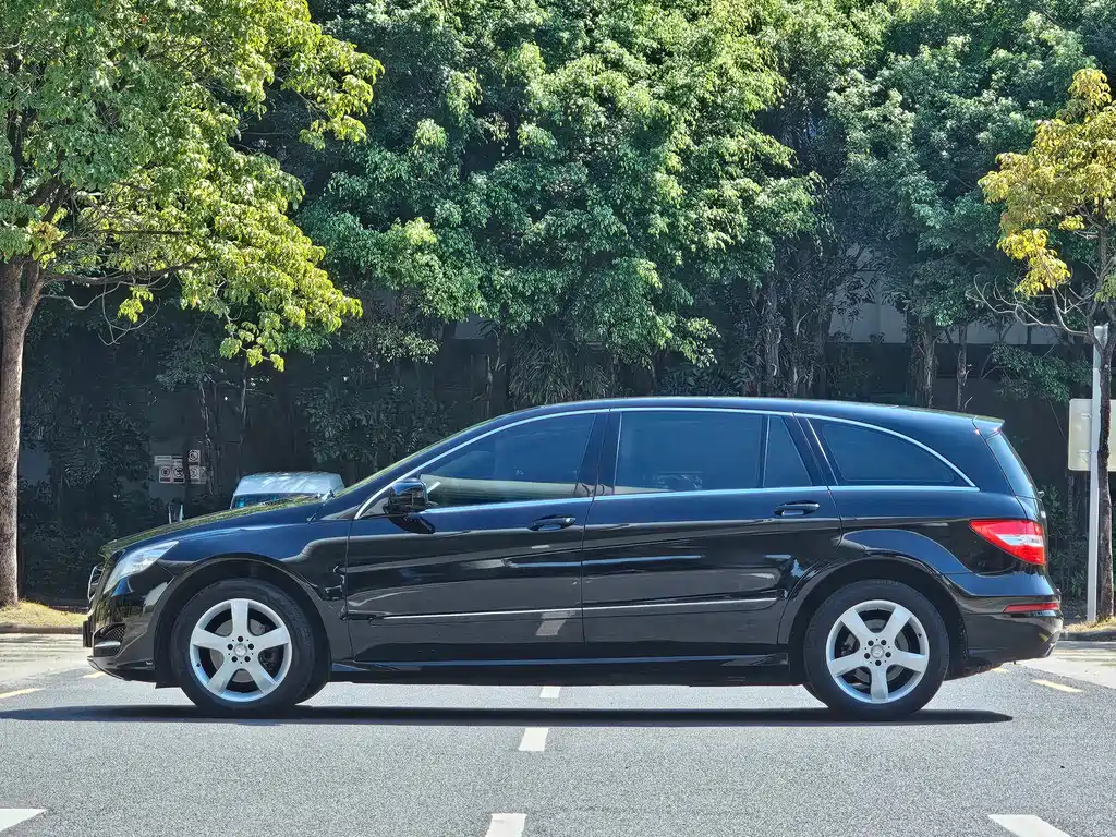 Mercedes-Benz R 2015 R 320 4MATIC Luxury