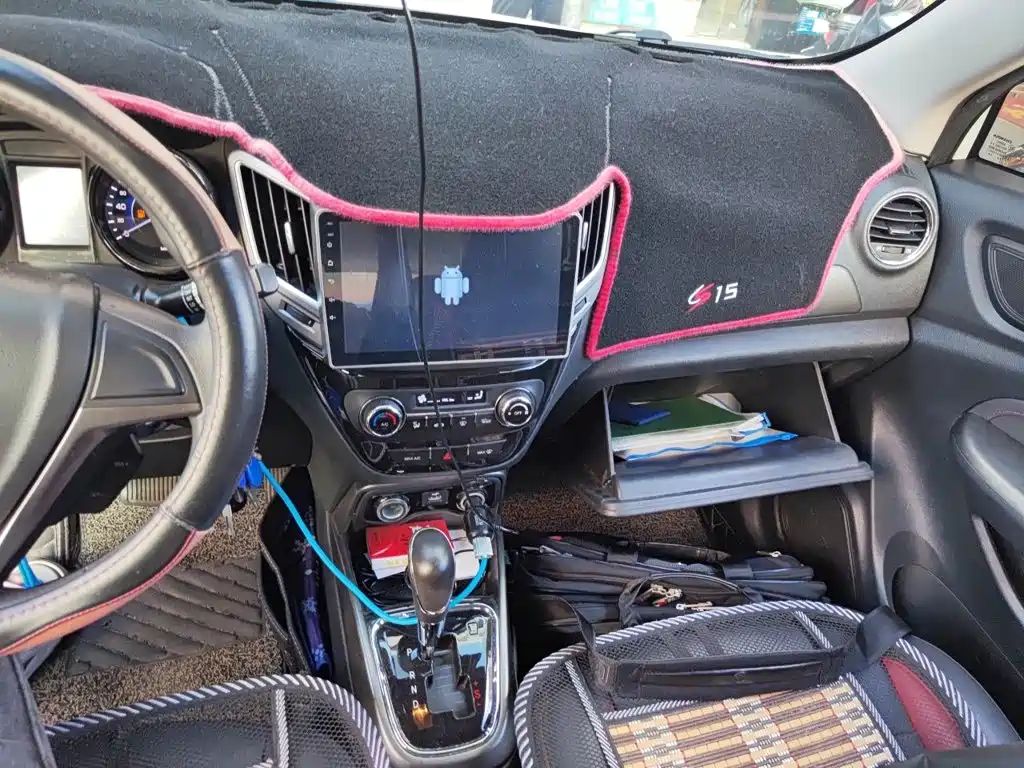 Changan CS15 — миниатюра 14