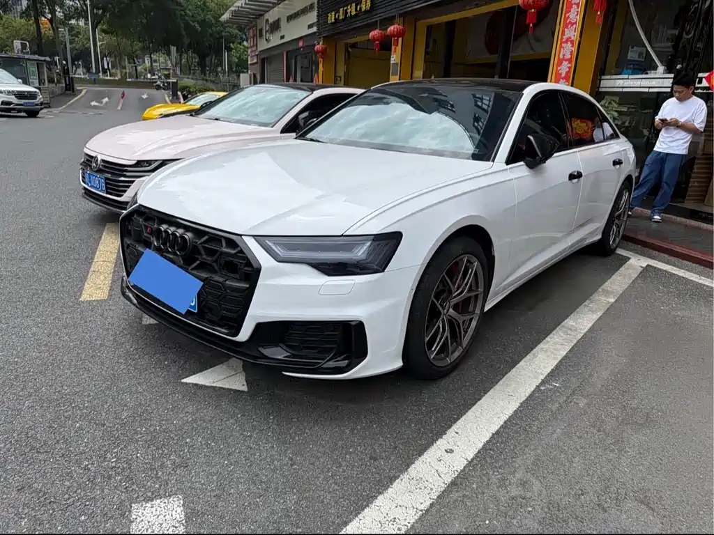 Audi A6L 2023