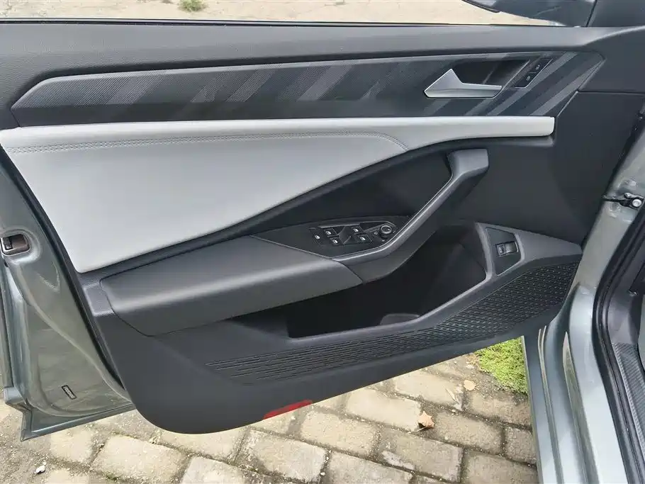 Jetta VA7 — миниатюра 7