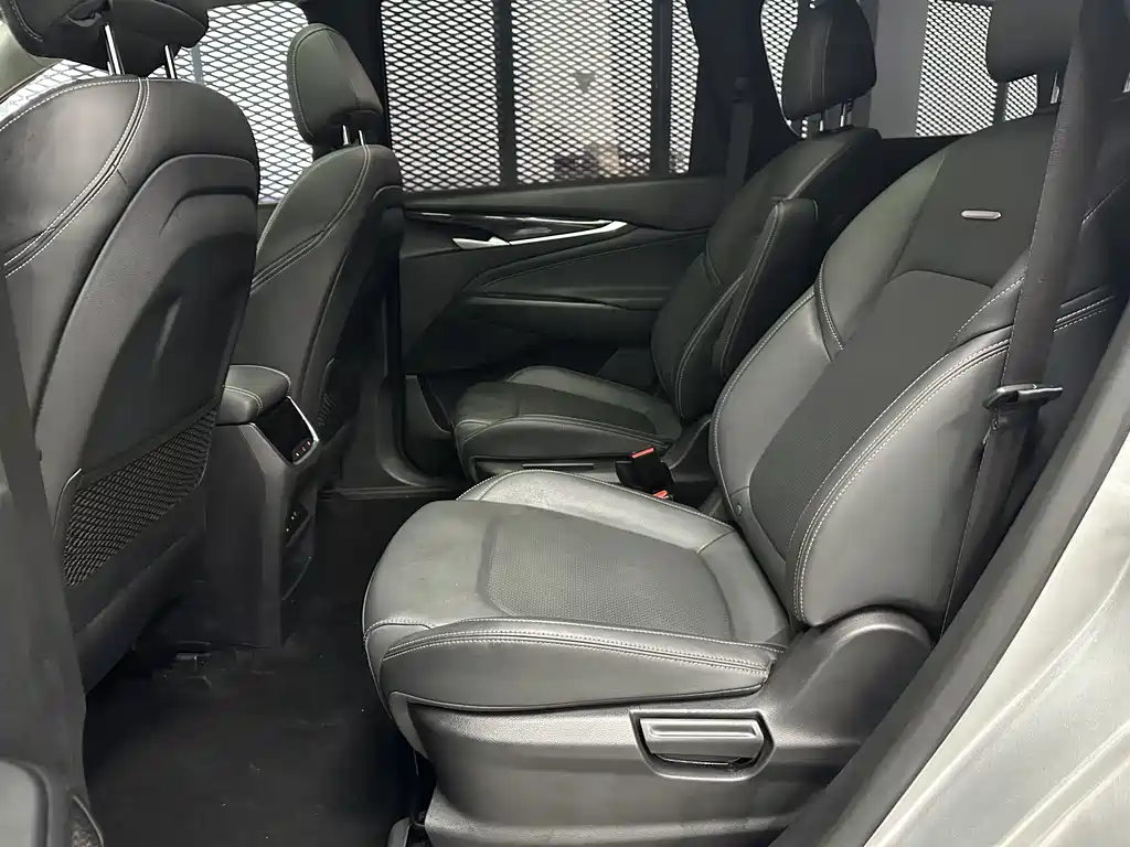 SAIC MAXUS CHASE G50