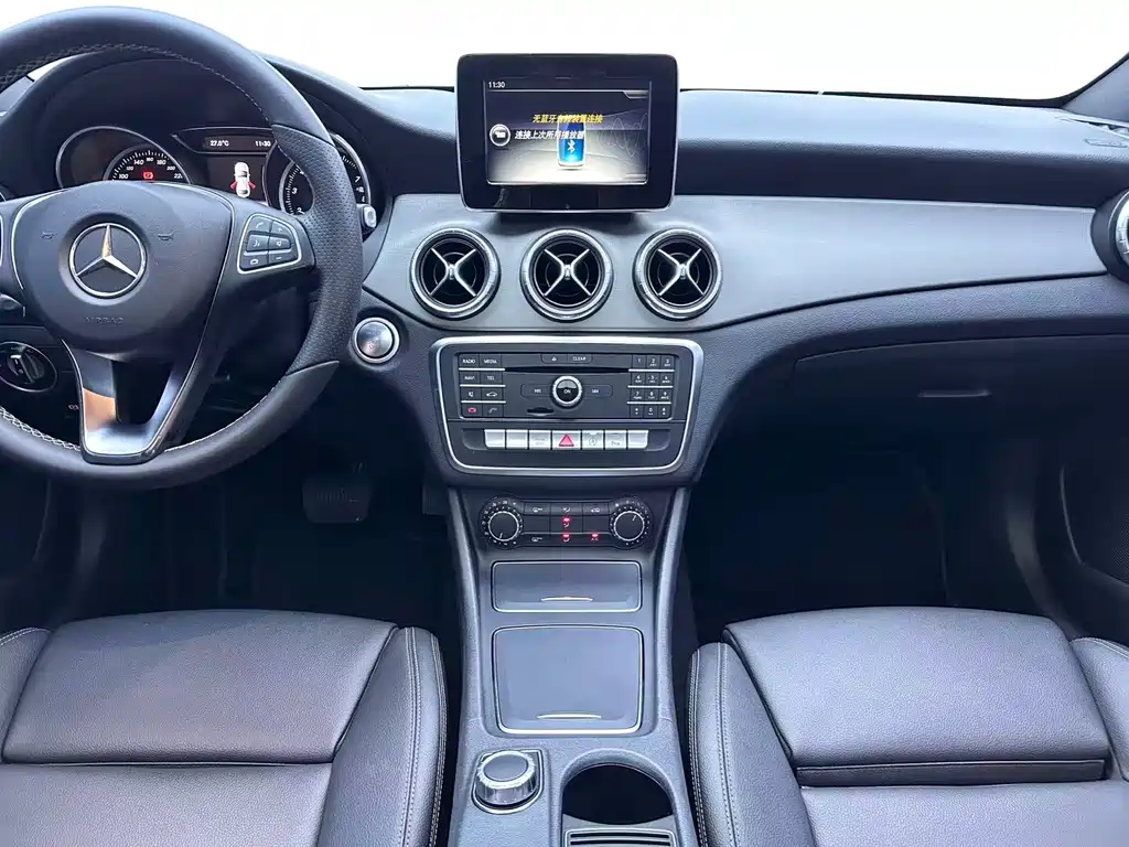 Mercedes-Benz CLA 2017 CLA 200 Fashion
