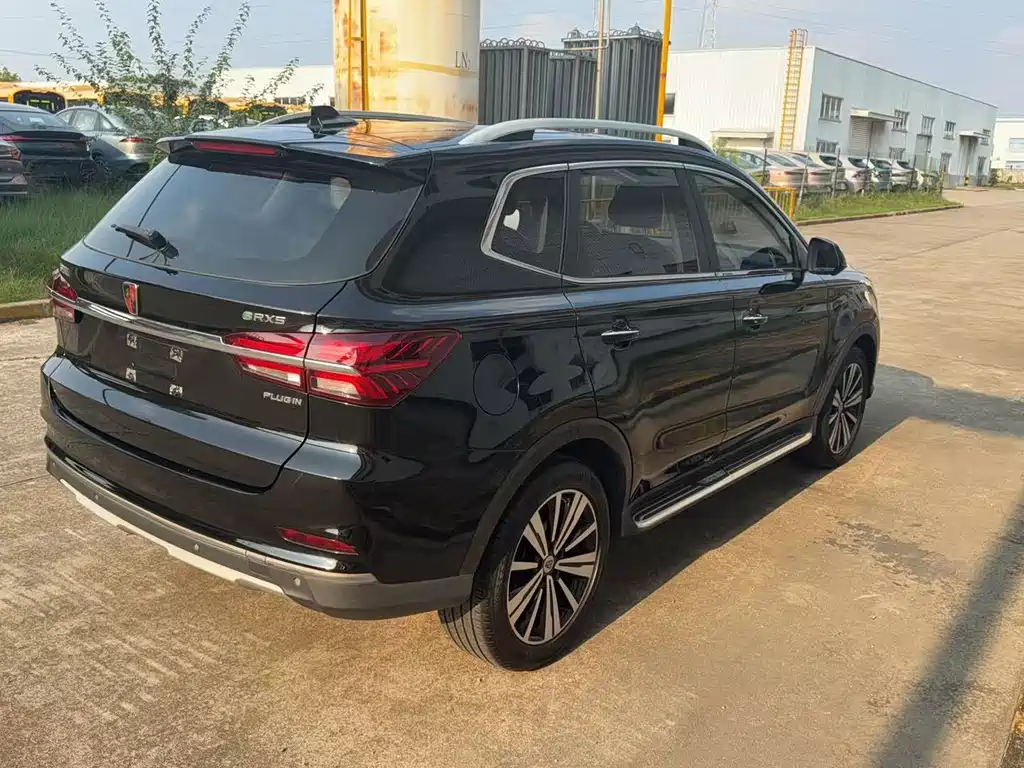 Roewe RX5 New Energy — миниатюра 6