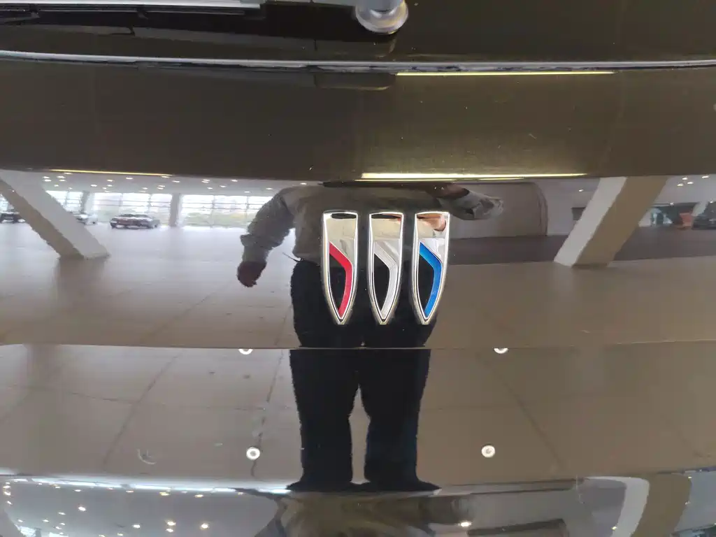 Buick Envision S — миниатюра 32