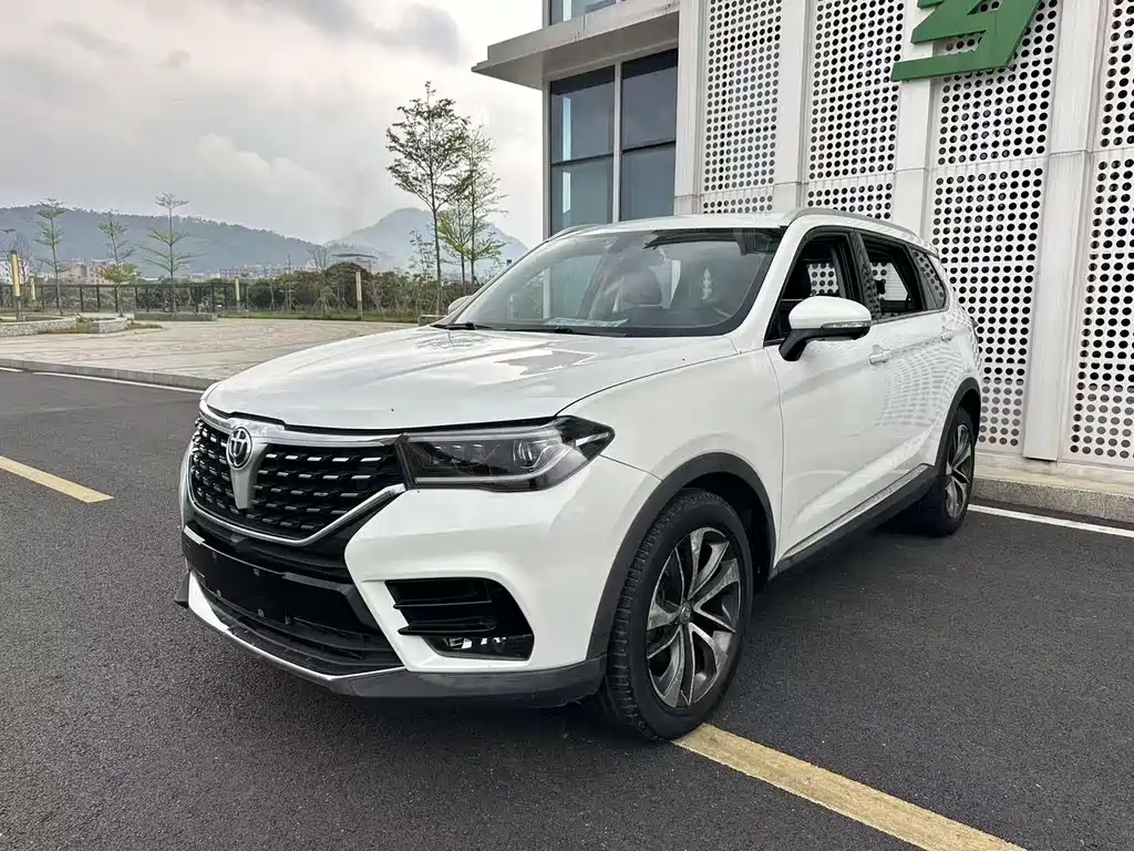 Zhonghua V7 — миниатюра 14