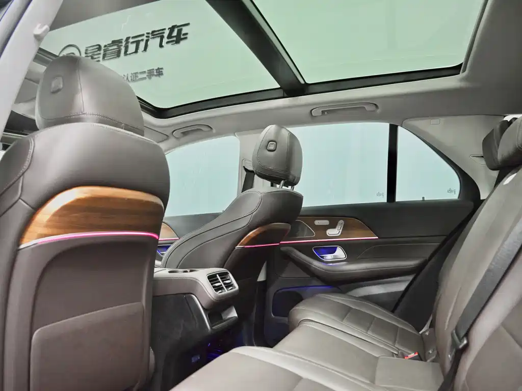 Mercedes-Benz GLE New Energy — миниатюра 13
