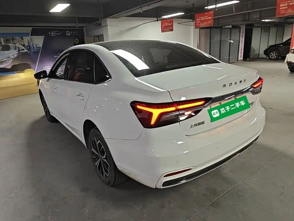 Roewe i6 MAX New Energy — миниатюра 5