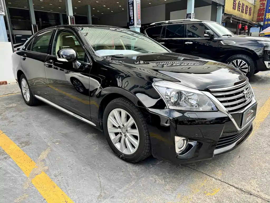 Toyota Crown 2012 2.5L Royal