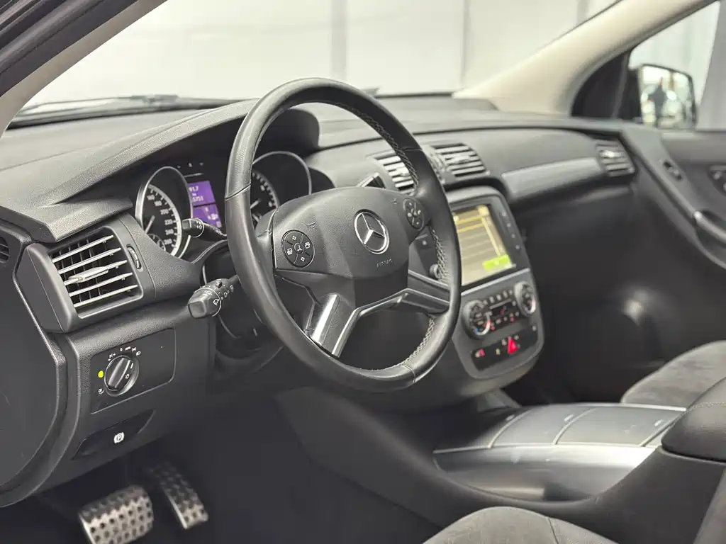 MERCEDES-BENZ R CLASS