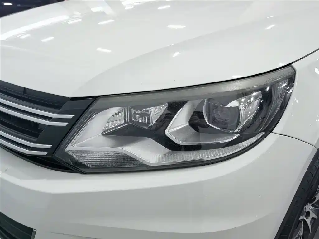 Volkswagen Tiguan 2013 1.8TSI AT Luxury
