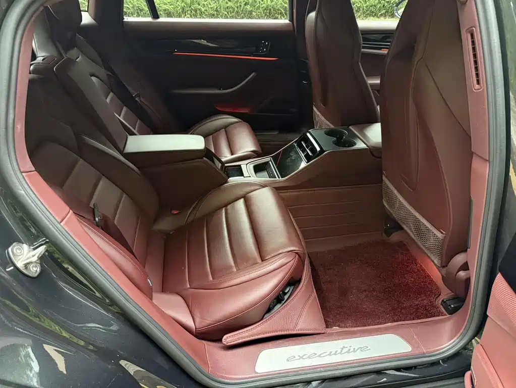 Porsche Panamera — миниатюра 12