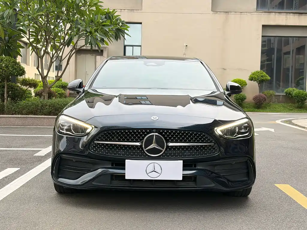 Mercedes-Benz C-Class — миниатюра 2