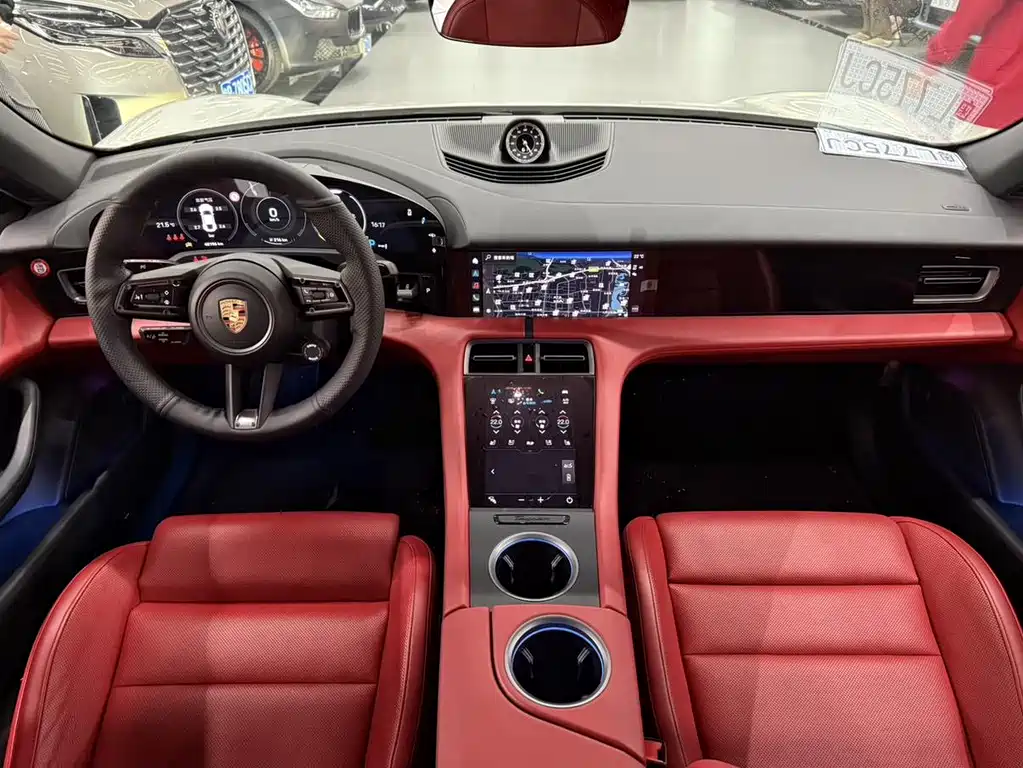 Porsche Taycan — миниатюра 10