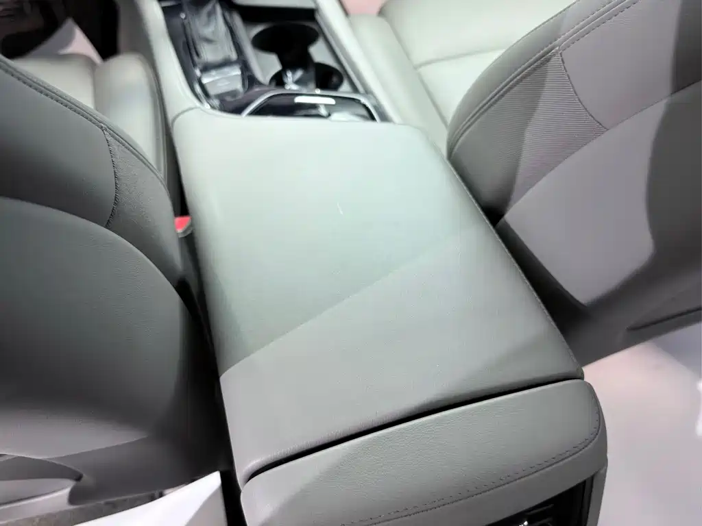Cadillac CTS — миниатюра 18