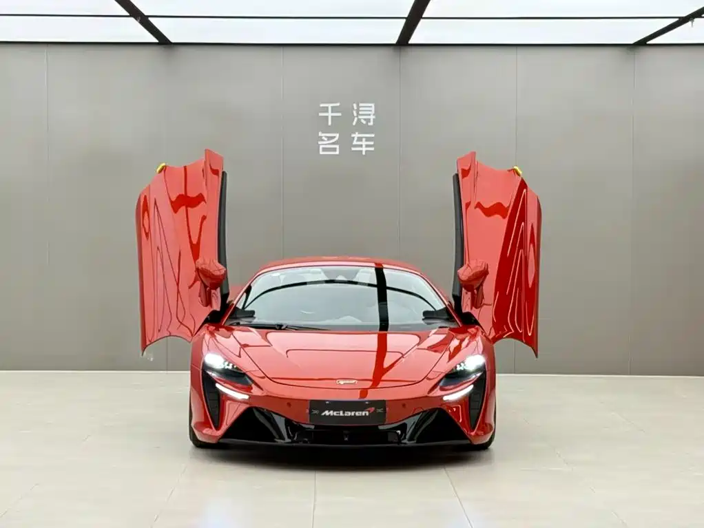 McLaren Artura — миниатюра 2