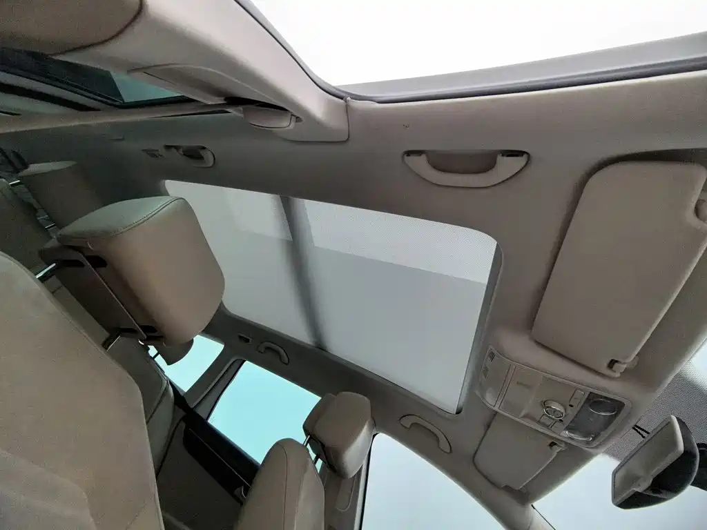 Volkswagen Magotan (Import) — миниатюра 14
