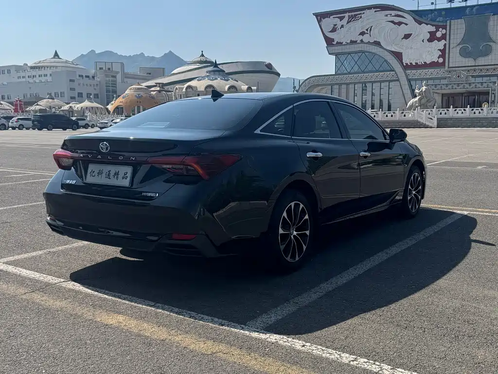 Toyota Avalon 2022 2.5L Luxury
