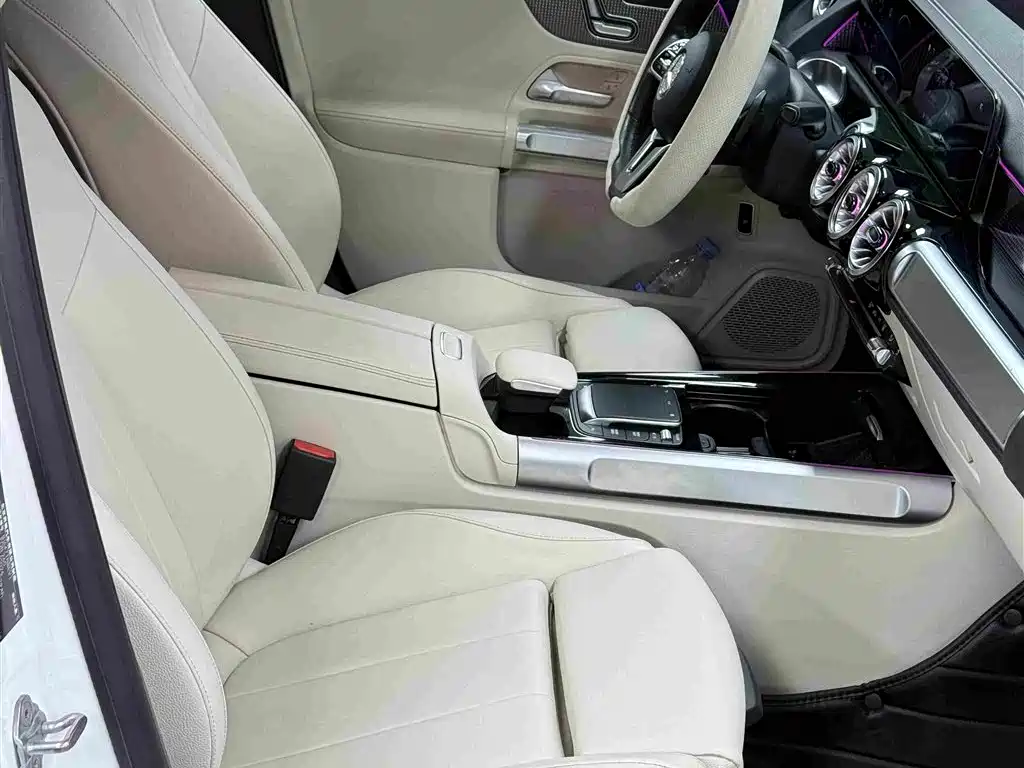 Mercedes-Benz EQB — миниатюра 14
