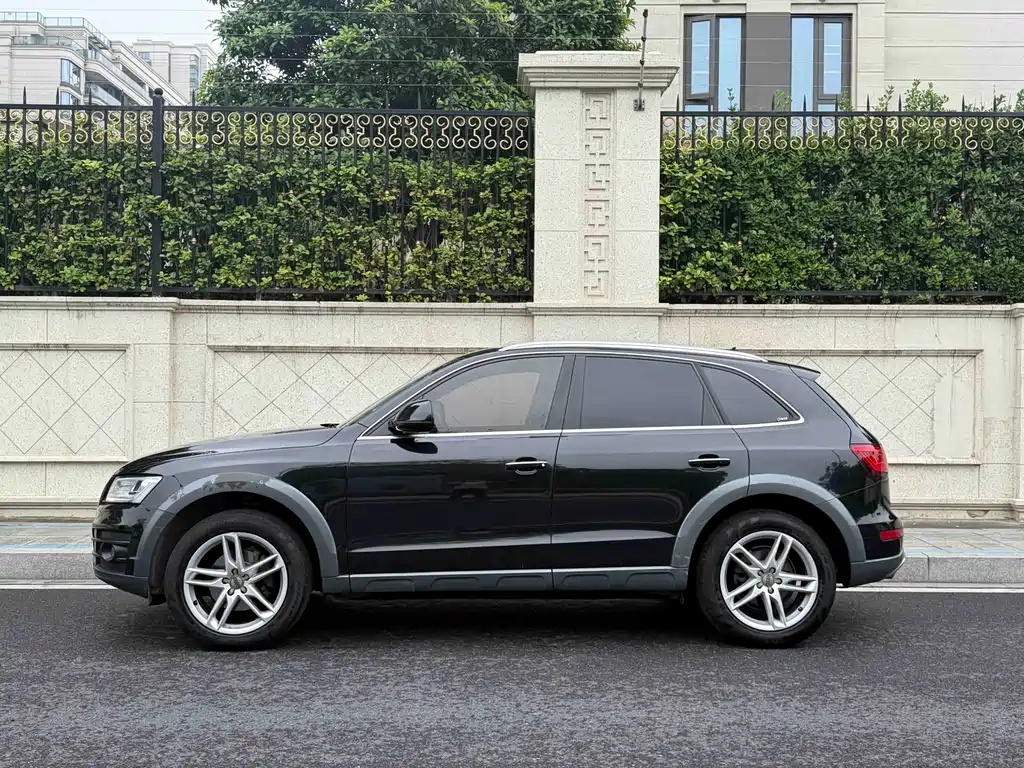 Audi Q5 2017 Plus 40 TFSI Comfort
