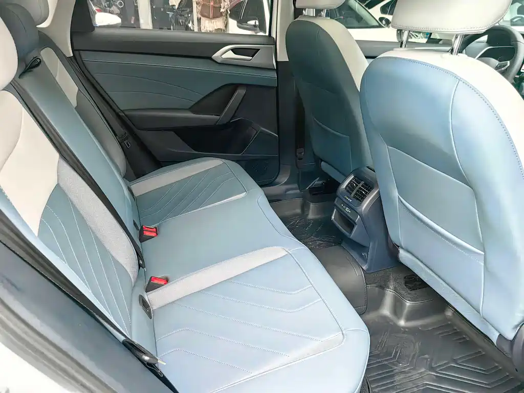 Volkswagen Tharu — миниатюра 3