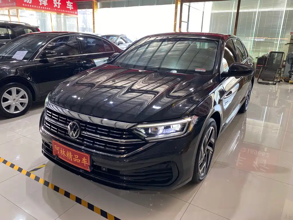 Volkswagen Sagitar 2024