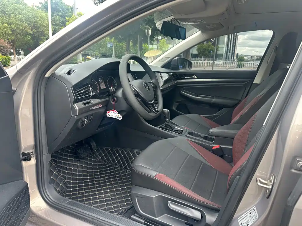 Volkswagen Bora 2021 1.5L AT Elite Smart Connect