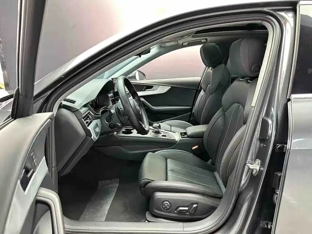 Audi A4L 2020 40 TFSI Fashion