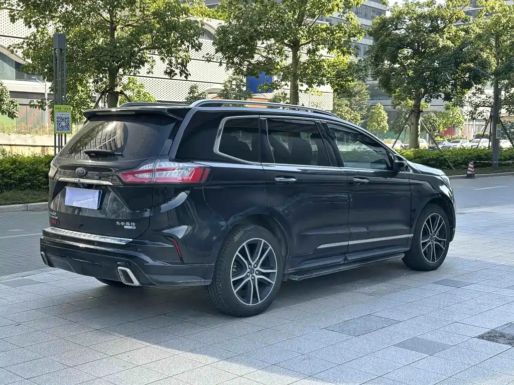 Ford Edge — миниатюра 4