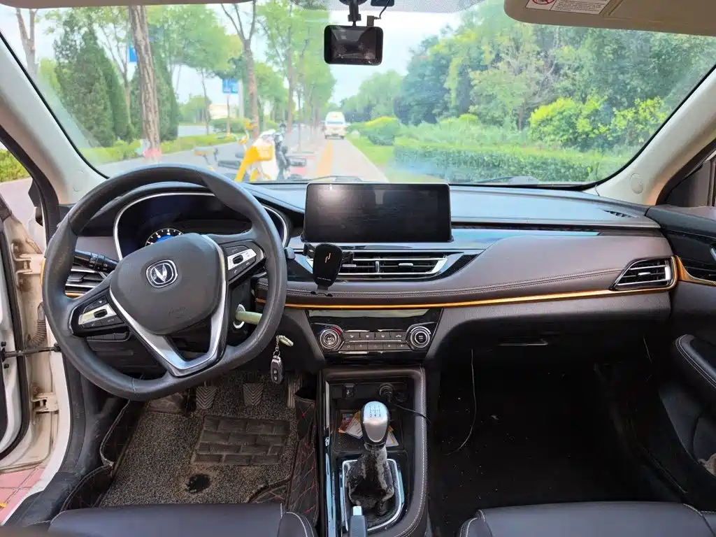 Changan Eado DT — миниатюра 10