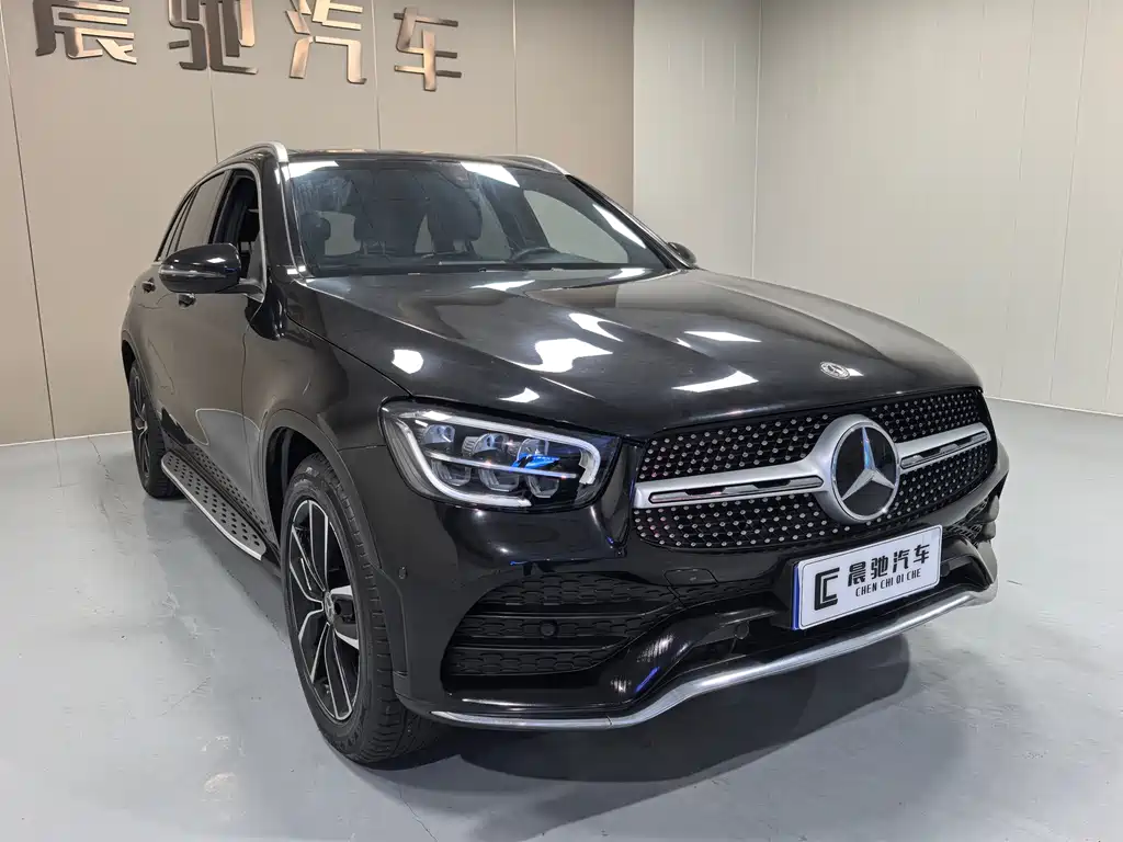 MERCEDES-BENZ GLC