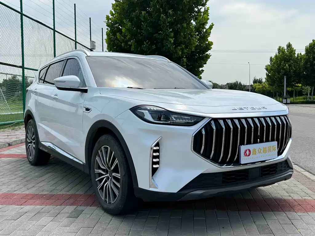 JETOUR X70 PLUS 2023 1.5T DCT Warrior PLUS 7 мест