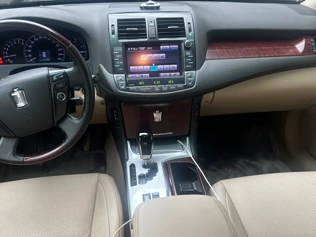 Toyota Crown 2010 3.0L Royal