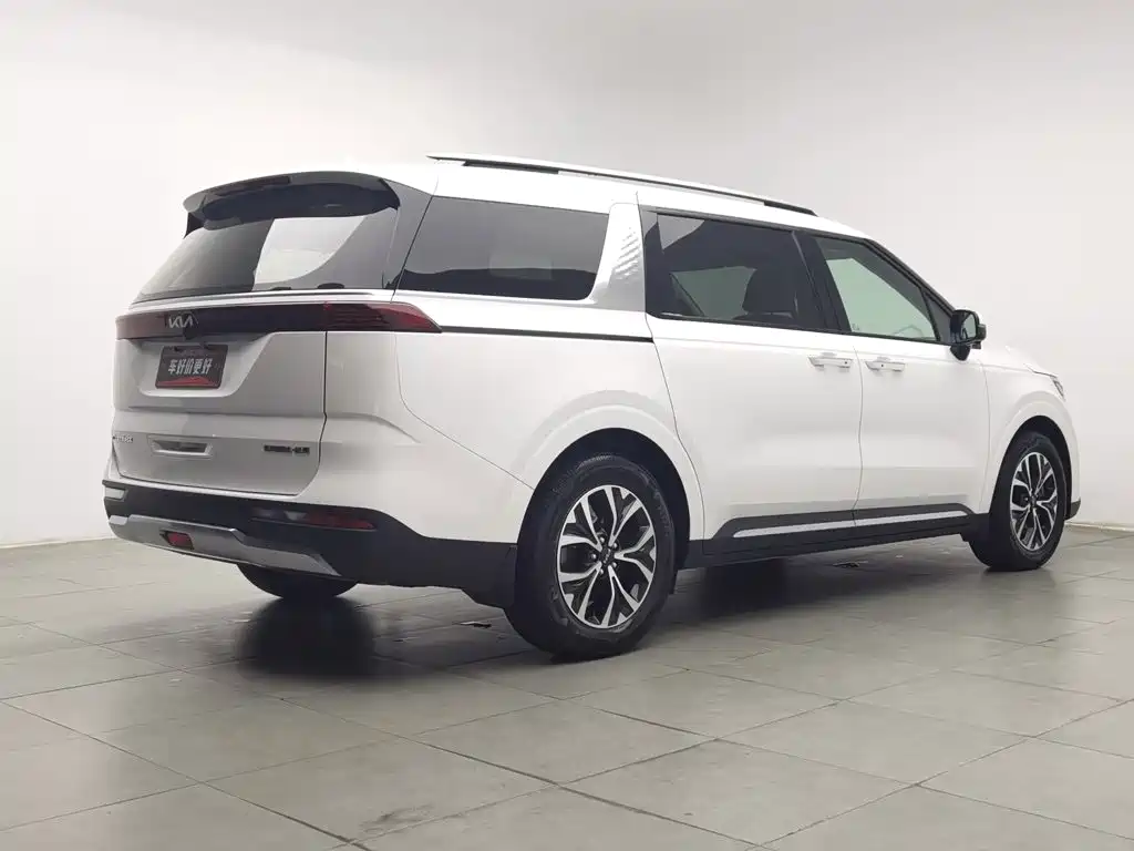 Kia Carnival — миниатюра 2