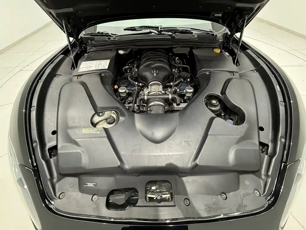 Maserati GranTurismo — миниатюра 12