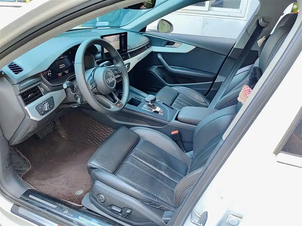 Audi A4L 2020 40 TFSI Luxury