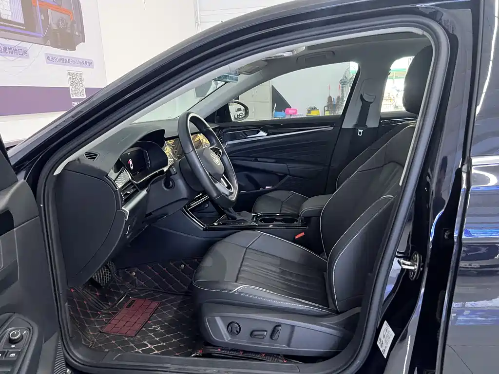 VOLKSWAGEN PASSAT NEW ENERGY