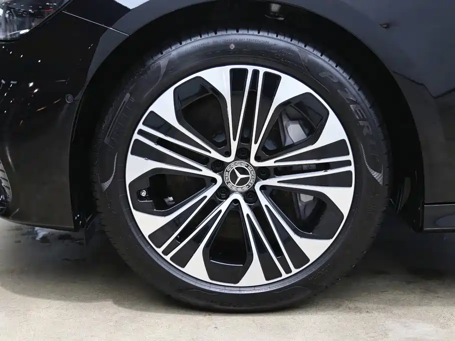 Mercedes-Benz E-Class New Energy — миниатюра 28