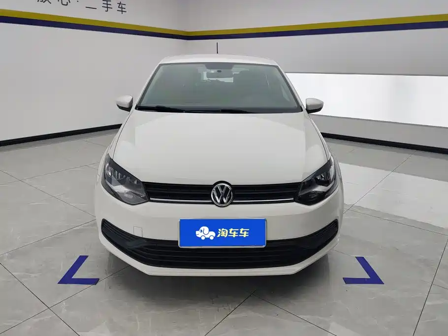 Volkswagen Polo 2016 1.4L MT