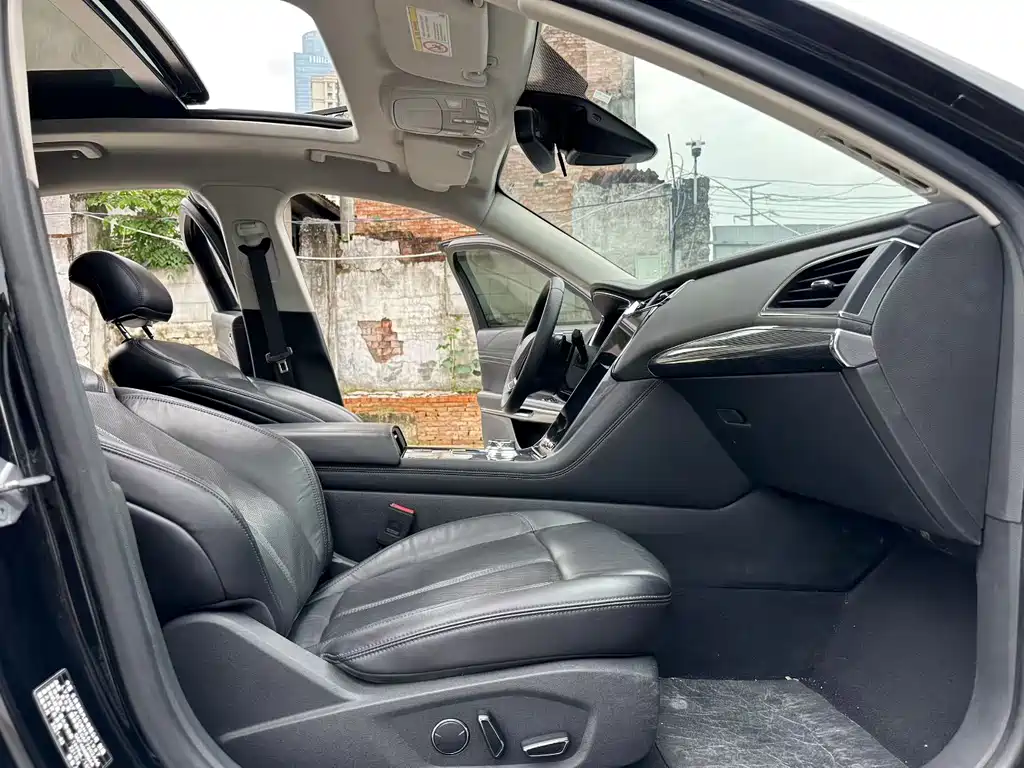 Ford Taurus — миниатюра 8