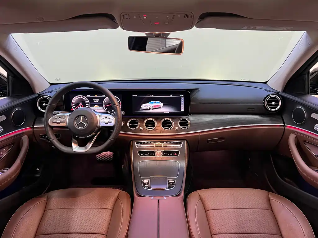 Mercedes-Benz E-Class — миниатюра 9