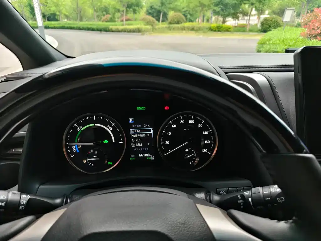 Toyota Vellfire 2019 2.5L HV Luxury
