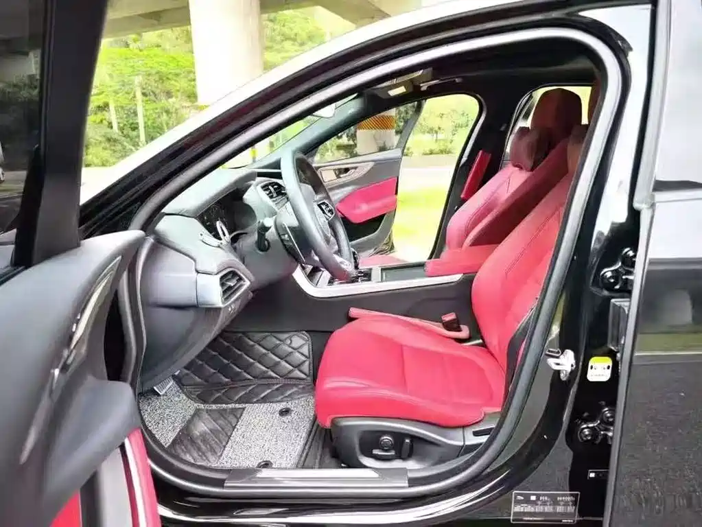 Jaguar XEL — миниатюра 5