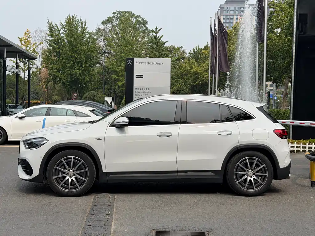 Mercedes-Benz GLA AMG — миниатюра 3